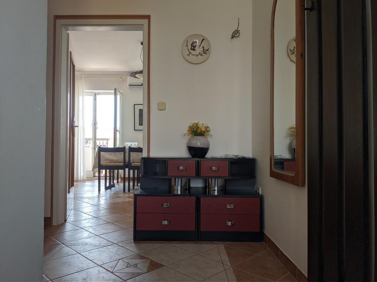 Villa Triton Vinkuran Bagian luar foto