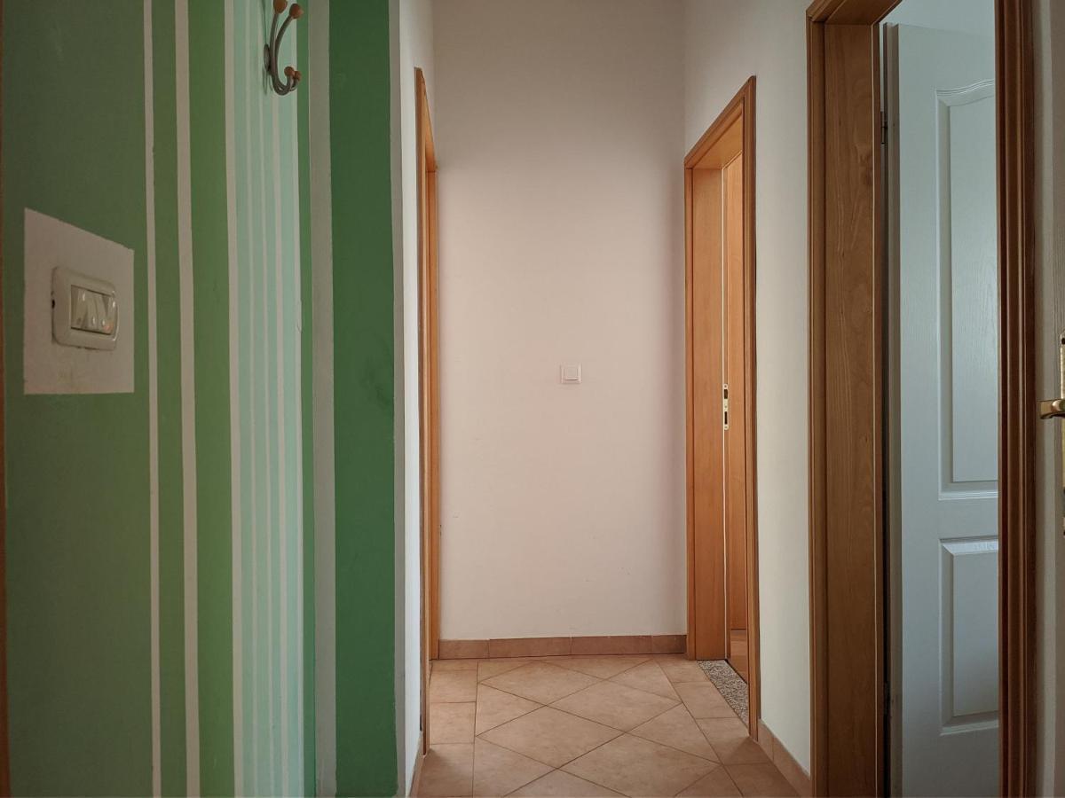 Villa Triton Vinkuran Bagian luar foto