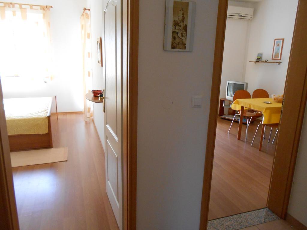 Villa Triton Vinkuran Bagian luar foto